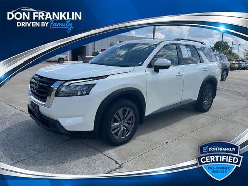 Certified 2024 Nissan Pathfinder SV AWD/4WD image 1
