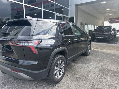 Used 2025 Chevrolet Equinox LT image 8