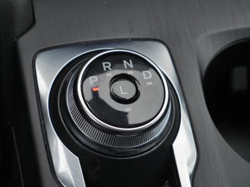 Certified 2025 Ford Escape Platinum AWD/4WD image 22