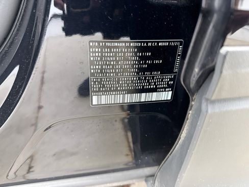 Used 2022 Volkswagen Tiguan S image 19