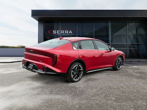 Certified 2025 Kia K4 GT-Line image 5