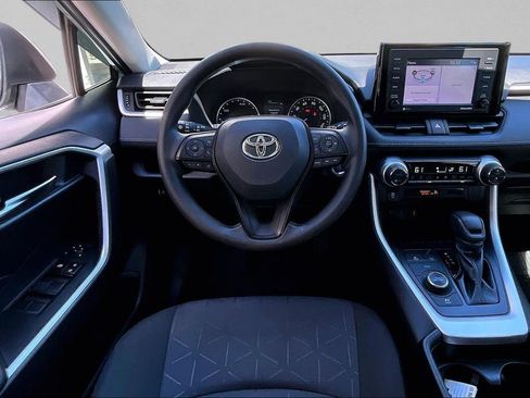 Used 2021 Toyota RAV4 XLE AWD/4WD image 8