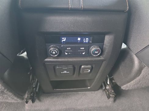 Used 2019 Chevrolet Traverse Premier w/ Redline Edition image 13