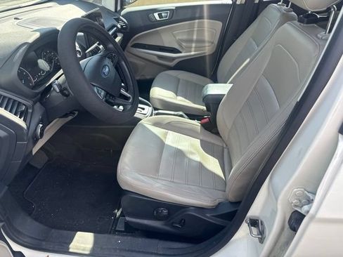 Used 2021 Ford EcoSport Titanium FWD image 3