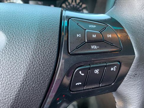 Used 2016 Ford Explorer XLT AWD/4WD image 17
