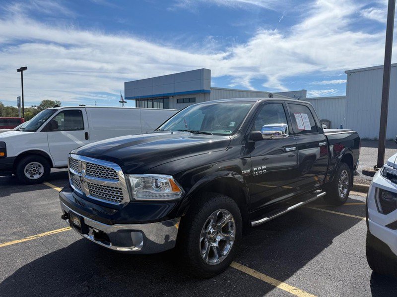 Used 2015 RAM 1500 Laramie w/ Convenience Group AWD/4WD image 6
