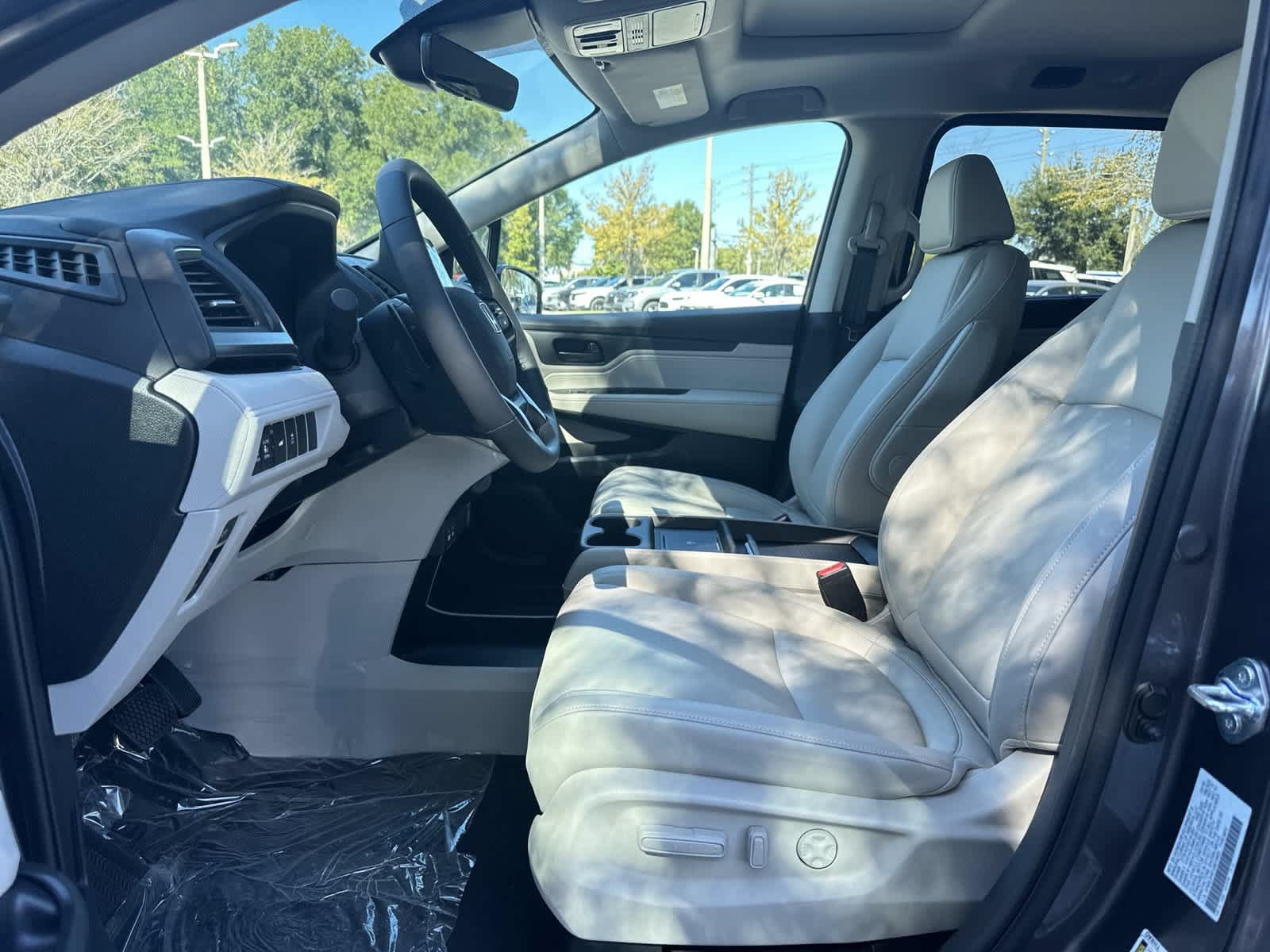 New 2027 Honda Odyssey EX-L image 13