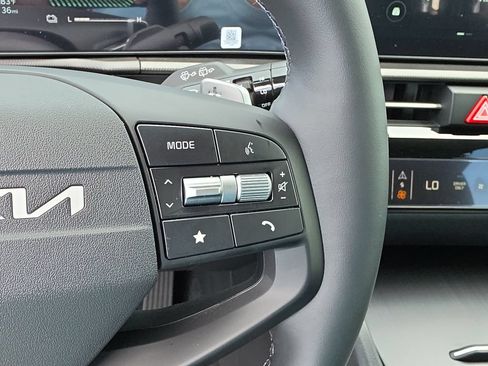 New 2027 Kia Sportage LX FWD image 30