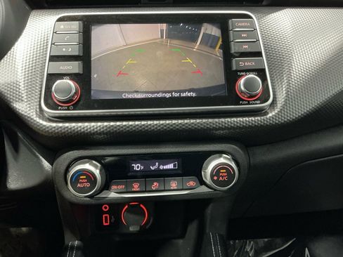 Used 2020 Nissan Kicks SV image 4