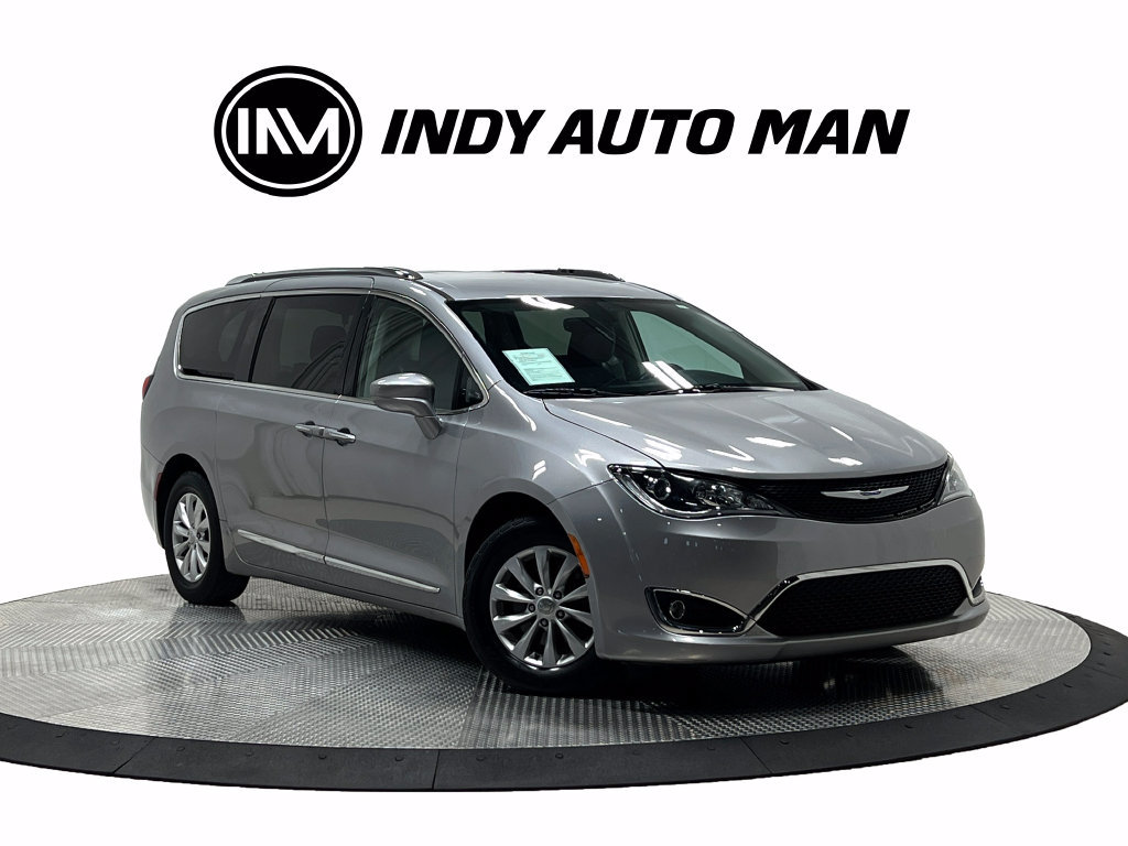 Used 2018 Chrysler Pacifica Touring-L FWD image 42