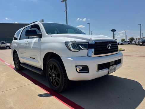 Used 2019 Toyota Sequoia TRD Sport AWD/4WD image 1