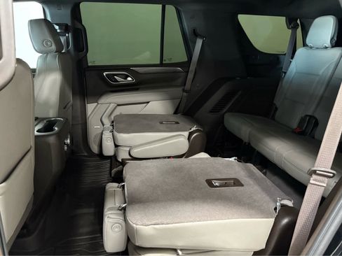 Used 2022 GMC Yukon SLT w/ SLT Luxury Package image 15