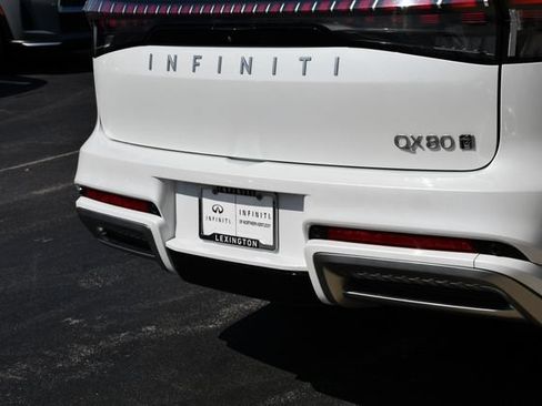 Used 2025 INFINITI QX80 Luxe AWD/4WD image 29