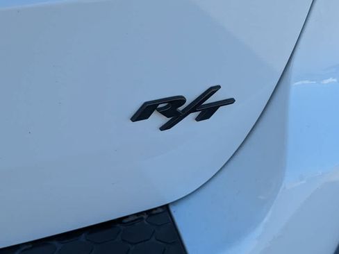 Used 2018 Dodge Durango R/T w/ Blacktop Package AWD/4WD image 8