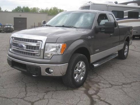 Used 2014 Ford F150 XLT w/ XLT Chrome Package AWD/4WD image 1
