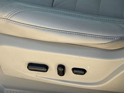 Used 2016 Ford Escape Titanium image 24