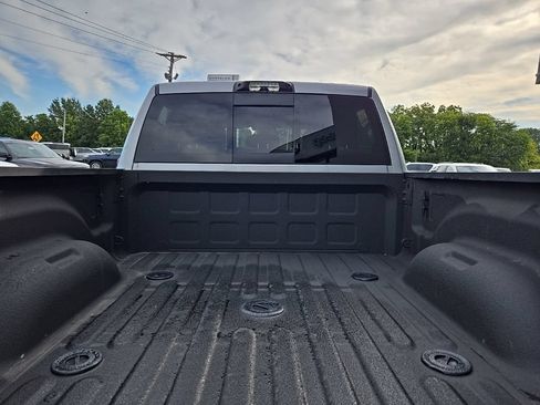 Used 2024 RAM 2500 Big Horn w/ Night Edition AWD/4WD image 30