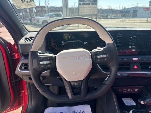 New 2026 Kia K4 GT-Line w/ GT-Line Sunroof Package image 25