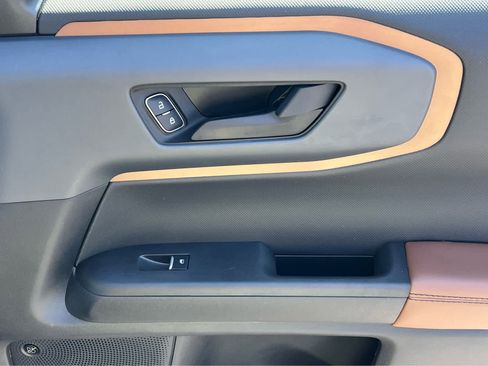 Used 2024 Ford Bronco Sport Outer Banks w/ Tech Package AWD/4WD image 19