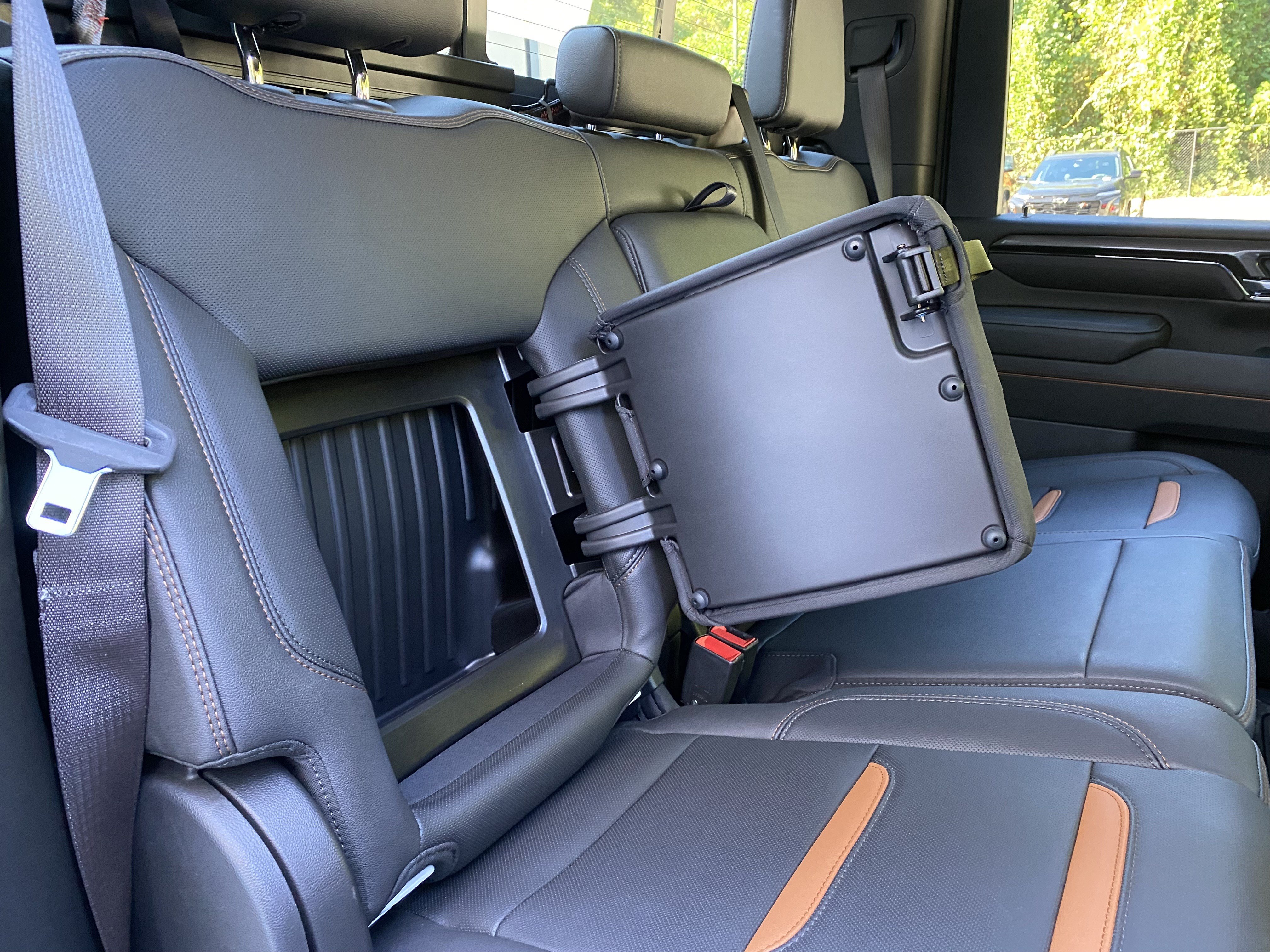Used 2024 GMC Sierra 2500 AT4 w/ AT4 Premium Plus Package AWD/4WD image 40