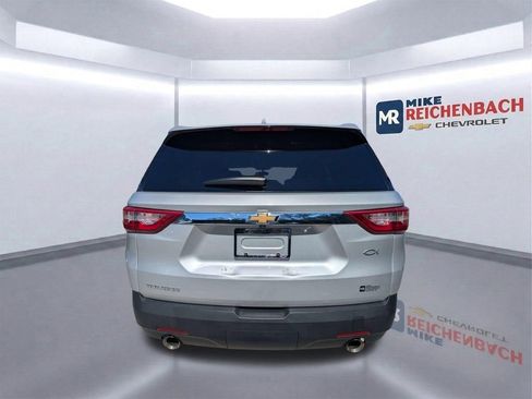 Used 2020 Chevrolet Traverse LS FWD image 5