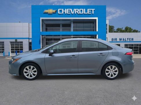 Used 2024 Toyota Corolla LE FWD image 2