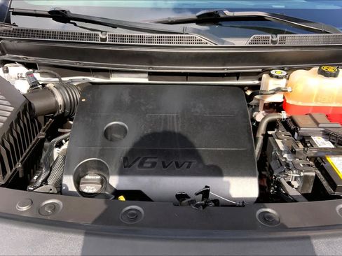 Used 2022 Buick Enclave Essence w/ Sport Touring Edition FWD image 31