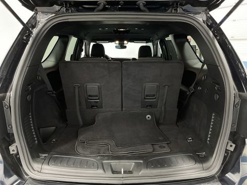 Used 2024 Dodge Durango SXT w/ 3rd Row Seating Group image 14