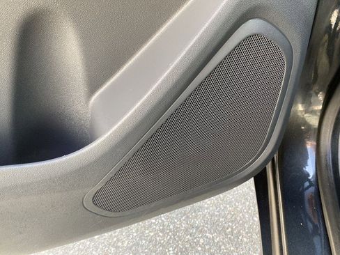 Used 2019 Chevrolet Bolt LT image 23