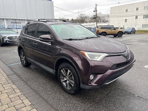 Used 2017 Toyota RAV4 XLE image 1