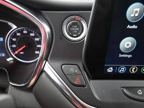 Used 2025 Chevrolet Blazer LT FWD image 26