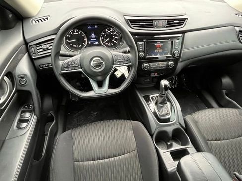 Used 2020 Nissan Rogue S image 10