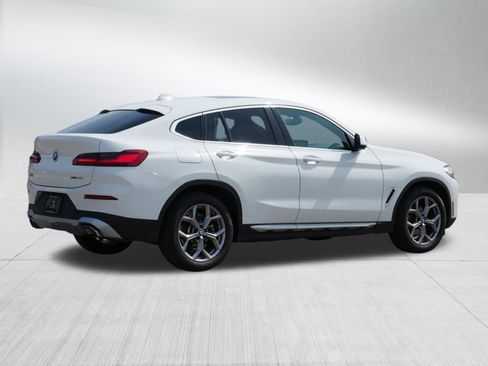 Used 2023 BMW X4 xDrive30i w/ Convenience Package image 5