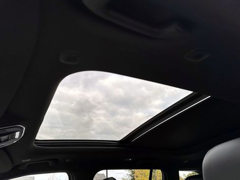 New 2025 Jeep Grand Cherokee Limited image 13