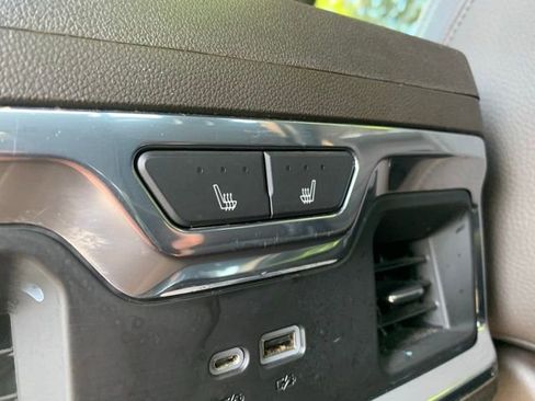 Used 2022 GMC Sierra 1500 Denali AWD/4WD image 17