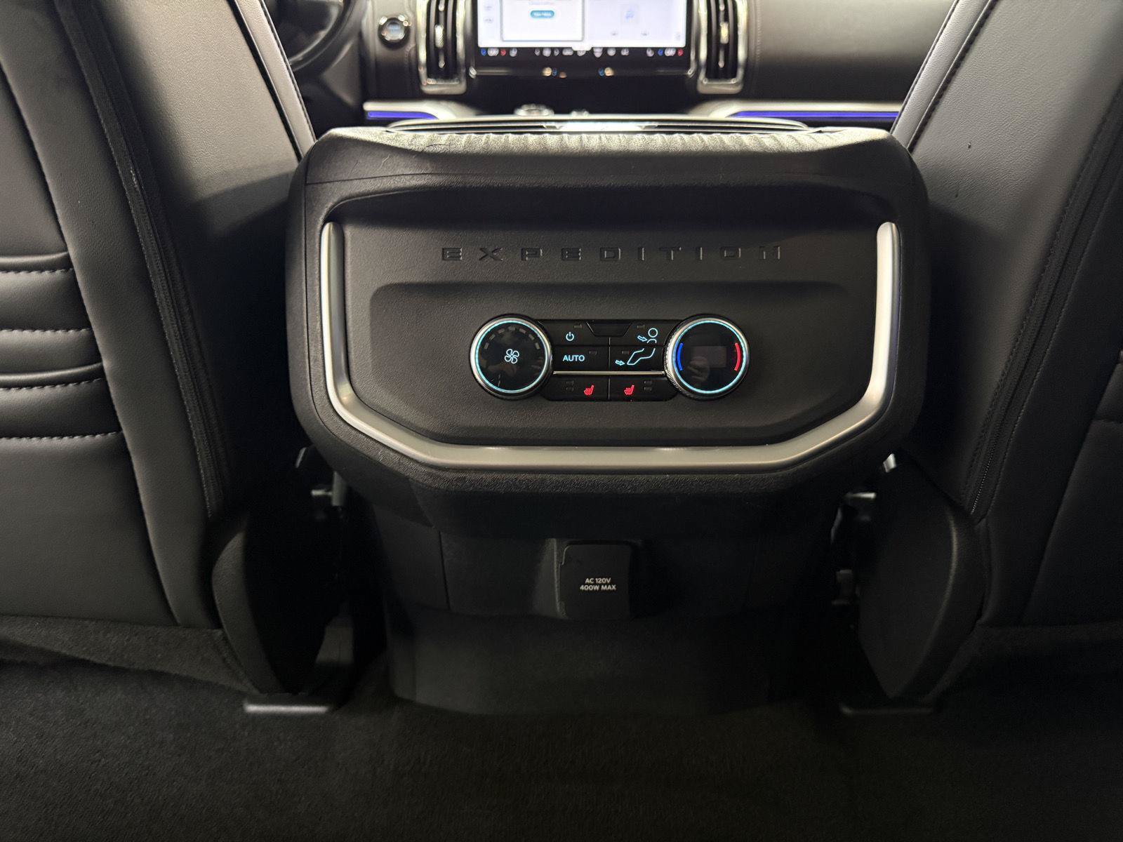 Used 2025 Ford Expedition Max Platinum AWD/4WD image 27