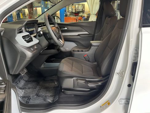 New 2027 Chevrolet Bolt LT FWD image 9