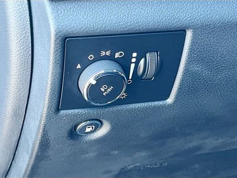 Certified 2019 Jeep Grand Cherokee Altitude image 10