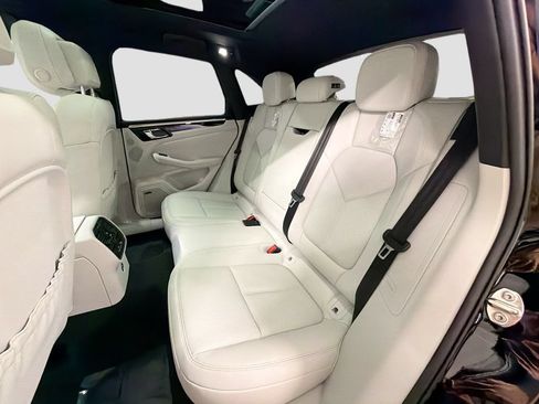 New 2026 Porsche Macan AWD/4WD image 26