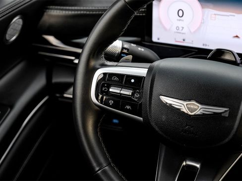 Used 2025 Genesis GV80 2.5T Standard image 15