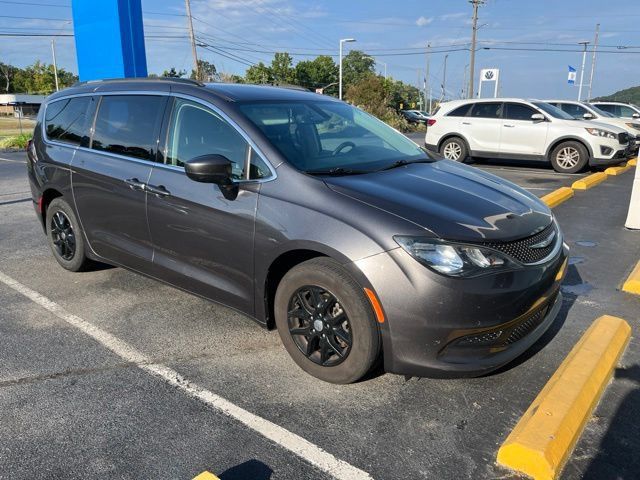 Used 2021 Chrysler Voyager Lxi FWD image 7