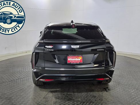 Used 2024 Cadillac Lyriq Tech w/ Driver Assist Package AWD/4WD image 6