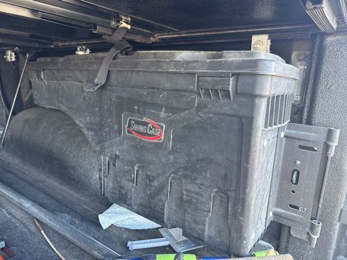 Used 2018 RAM 1500 Laramie w/ Convenience Group image 11