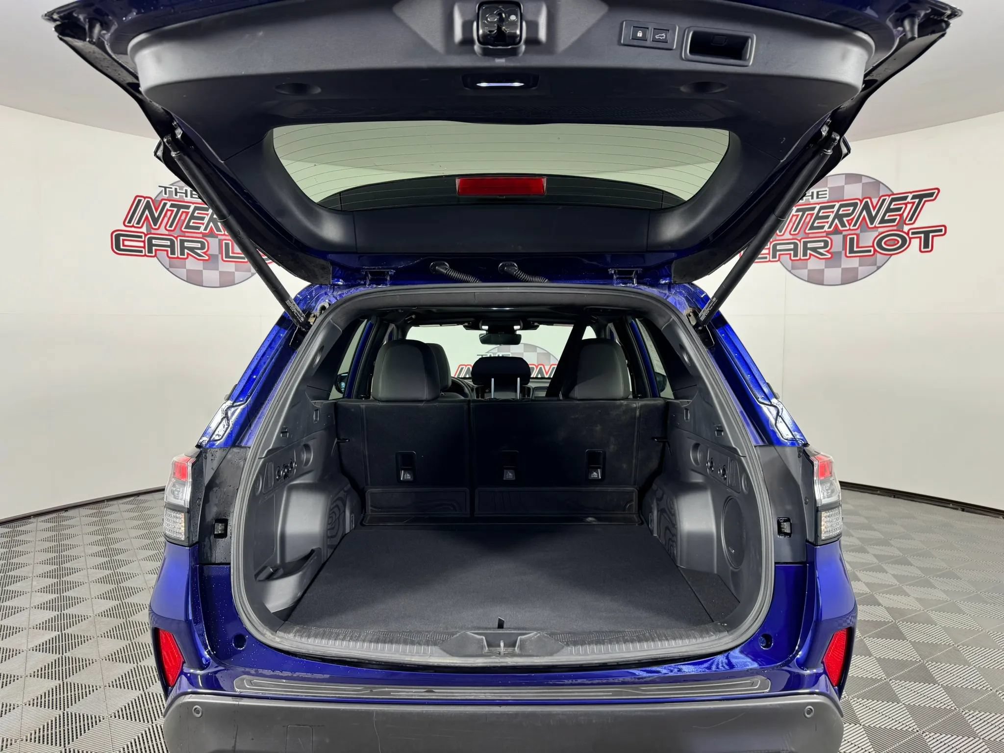 Used 2025 Subaru Forester Sport AWD/4WD image 32