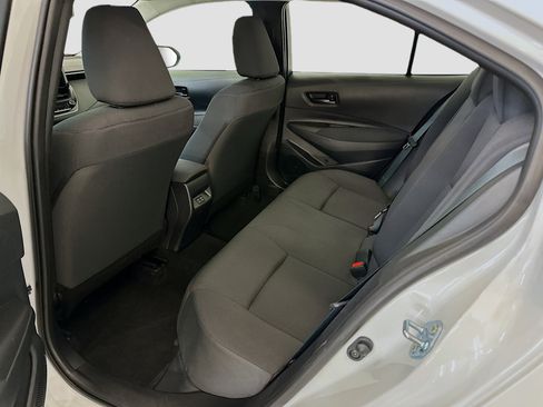 Used 2025 Toyota Corolla LE image 29