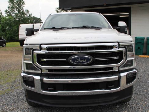 Used 2021 Ford F250 Lariat w/ Lariat Ultimate Package AWD/4WD image 12