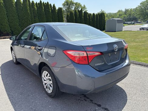 Used 2018 Toyota Corolla LE FWD image 5