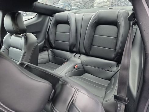 Used 2022 Ford Mustang GT Premium w/ Equipment Group 401A RWD image 18
