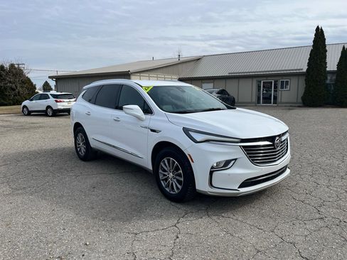 Used 2022 Buick Enclave Essence FWD image 7