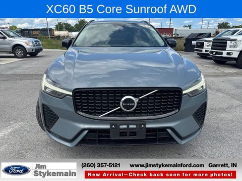 Used 2024 Volvo XC60 B5 Core w/ Protection Package Premier AWD/4WD image 2